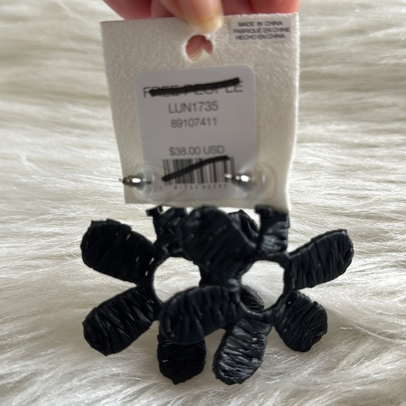 Free People Wendy Woven Flower Hoops Black Earrings - Picture 5 of 7
